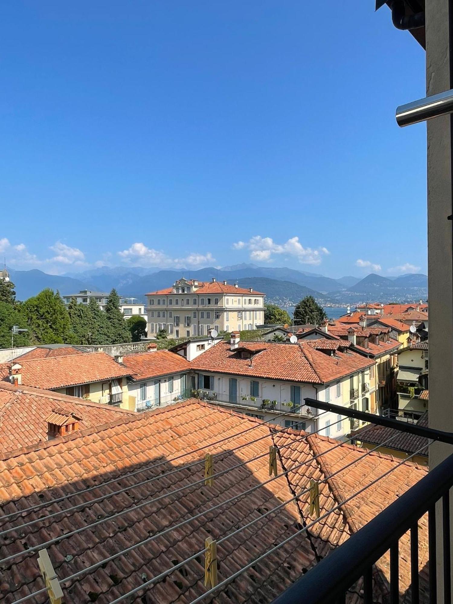 Family Apartment Vista Lago ストレーザ エクステリア 写真