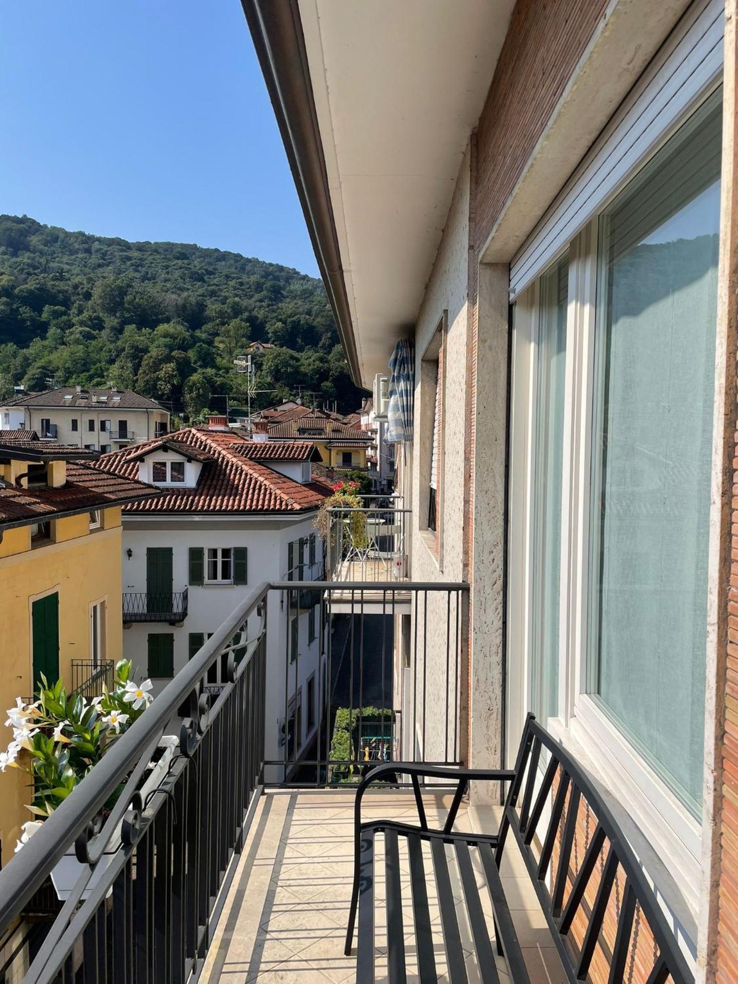 Family Apartment Vista Lago ストレーザ エクステリア 写真