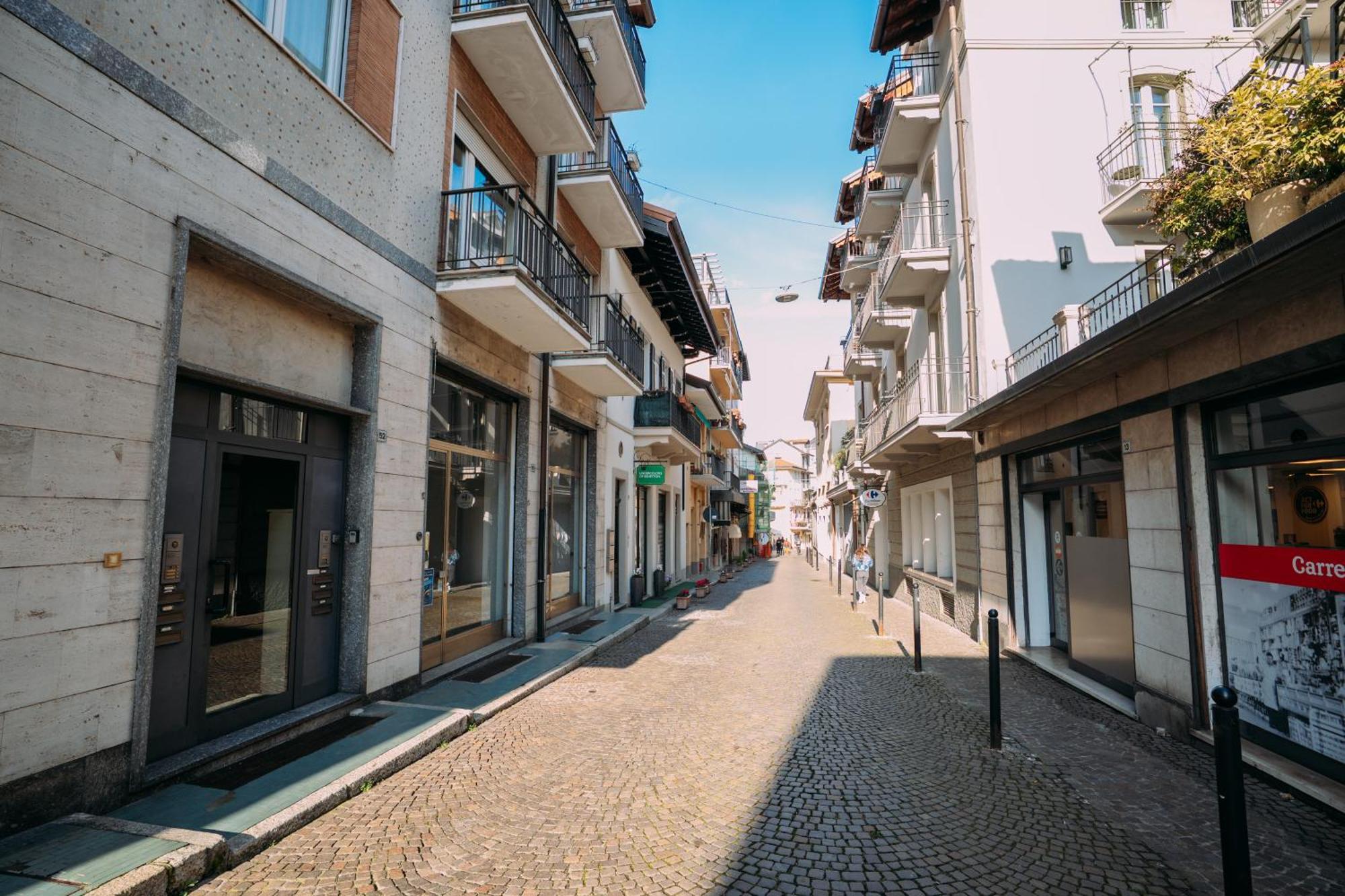 Family Apartment Vista Lago ストレーザ エクステリア 写真