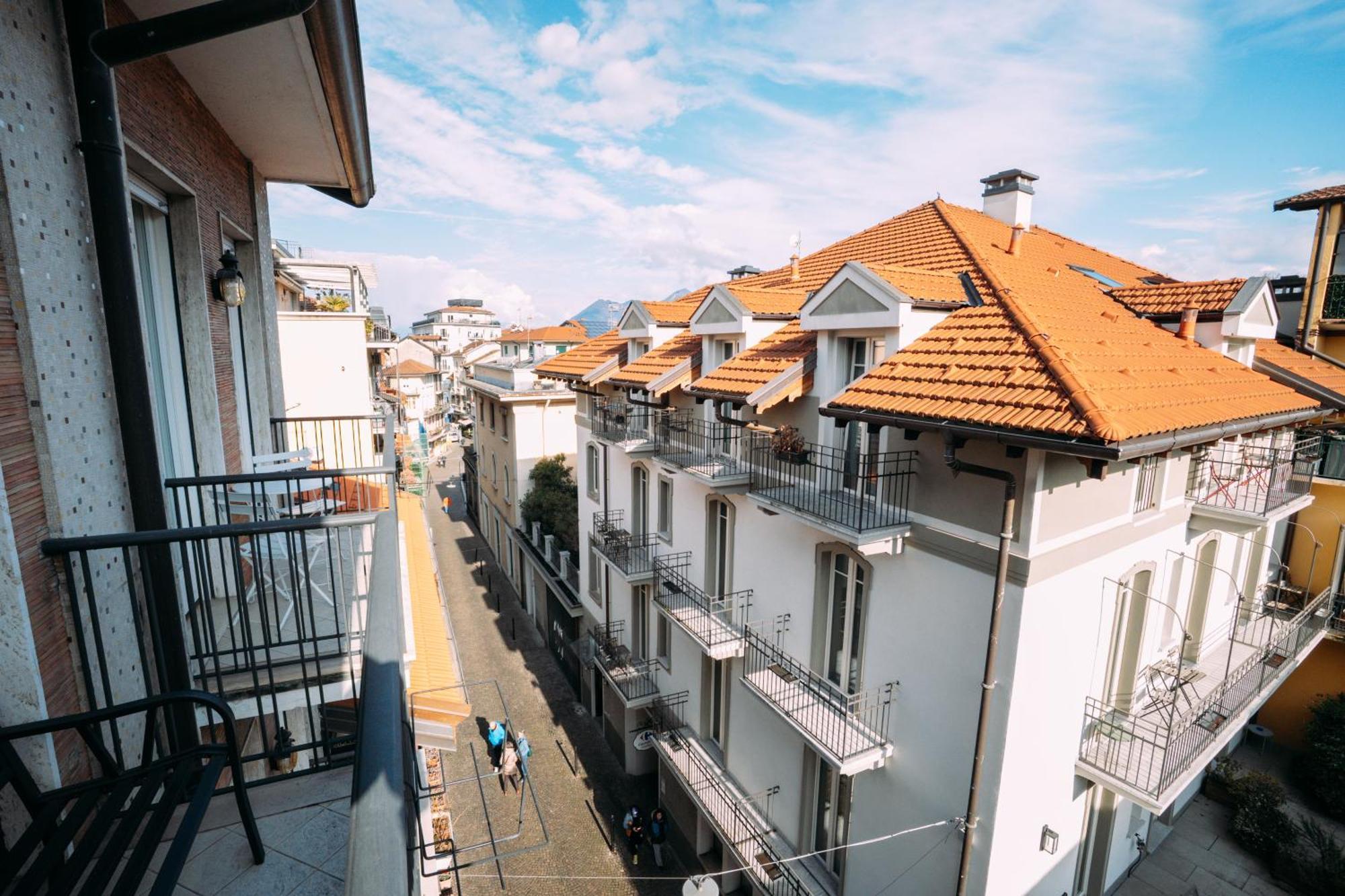 Family Apartment Vista Lago ストレーザ エクステリア 写真